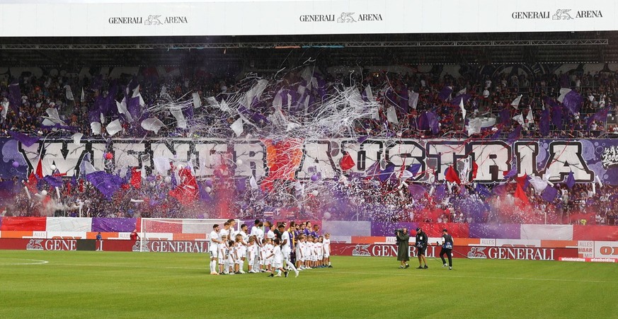 30.07.2023, Generali Arena, Wien, AUT, 1. FBL, FK Austria Wien vs SK Puntigamer Sturm Graz, 1. Runde, im Bild Choreographie FAK Fans // during the Admiral Bundesliga, 1th round match between FK Austri ...