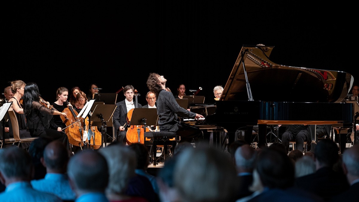 IMAGE DISTRIBUTED FOR STIFTUNG KUNST &amp; MUSIK, KLOSTERS FOR EDITORIAL USE ONLY - Konzert "Himmelwaerts" 2020, Martin Heimchen, Die Deutsche Kammerphilharmonie Bremen // Weiterer Text uebe ...