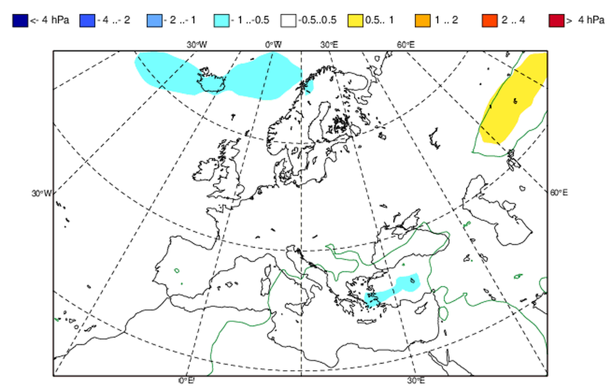 Abweichung des Luftdrucks gegenüber dem langjährigen Mittel in Europa für die Monate Juni, Juli und August 2024 (ECMWF);