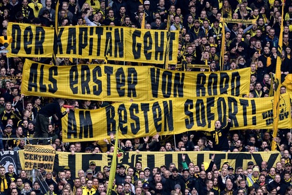 Das Banner gegen Mats Hummels.