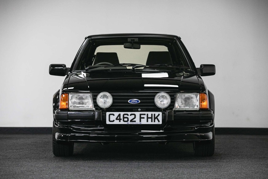 Diana Princess of Wales prinzessin lady Di queen of hearts auto Ford Escort RS Turbo S1 retro 1980er royals https://www.silverstoneauctions.com/sa080-lot-18728-the-diana-princess-of-wales-1985-ford-es ...