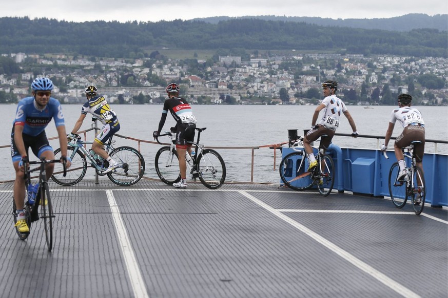 Ein Velorennen auf einem Schiff? Das hatten die Profis bis dahin nicht erlebt.