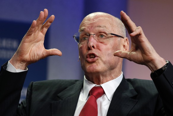 Hank Paulson, Chairman of The Paulson Institute and former U.S. Treasury Secretary, speaks at the 2014 Milken Institute Global Conference in Beverly Hills, California April 28, 2014. REUTERS/Lucy Nich ...