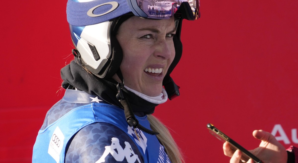 Alpine Skiing: 2024 Stifel Birds of Prey Audi FIS Alpine Ski World Cup Dec 11, 2024 Beaver Creek, CO, USA Lindsey Vonn of the United States reacts after finishing the course as a forerunner during wom ...