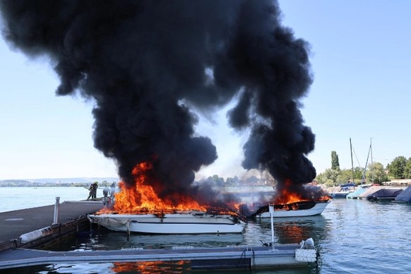 Hafen Zug: Brand an vier Booten; 29.06.2025