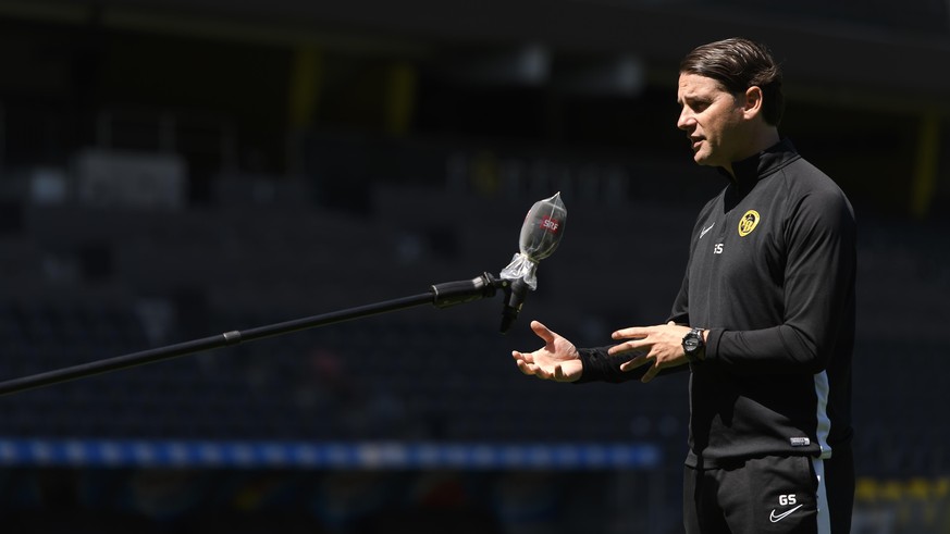 YB Trainer Gerry Seoane spricht mit Journalisten bei einer Presskonferenz waehrend der Corona-Pandemie, im Stade de Suisse in Bern, am Montag, 18. Mai 2020. (KEYSTONE/Anthony Anex)