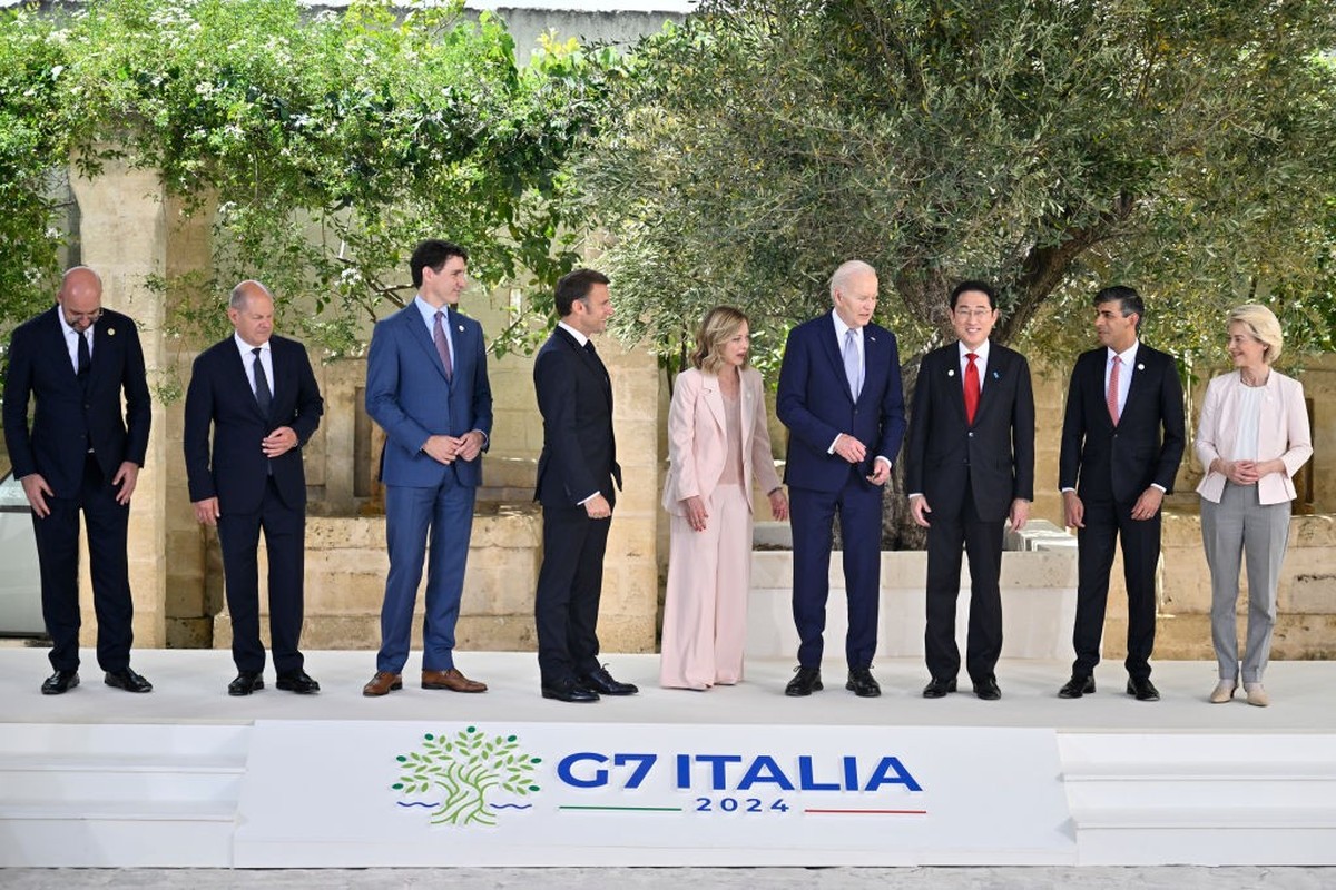 FASANO, ITALY - JUNE 13: Italy's Prime Minister Giorgi Meloni greets President of France Emmanuel Macron during the first day of the G7 meeting at Borgo Egnazia resort, on June 13, 2024 in Fasano ...