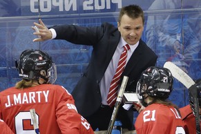 Wird Kammerer bald nicht mehr an der Bande der Hockey-Frauen stehen?