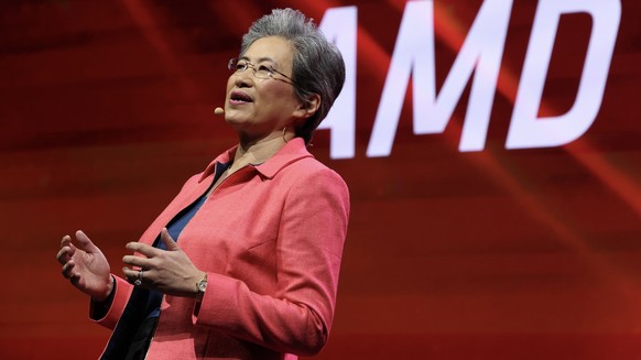 epa11386601 AMD CEO Lisa Su delivers her keynote speech ahead of the COMPUTEX show in Taipei, Taiwan, 03 June 2024. Computex, one of the largest computer and technology trade shows in the world, will  ...