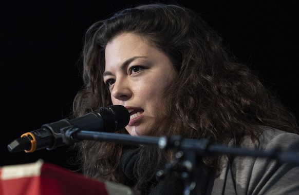 ARCHIVBILD ZUM RUECKTRITT VON TAMARA FUNICIELLO ALS JUSO-CHEFIN IM AUGUST --- Tamara Funiciello, Praesidentin, spricht an der Jahresversammlung der JUSO Schweiz, am Samstag, 9. Februar 2019, in Buempl ...