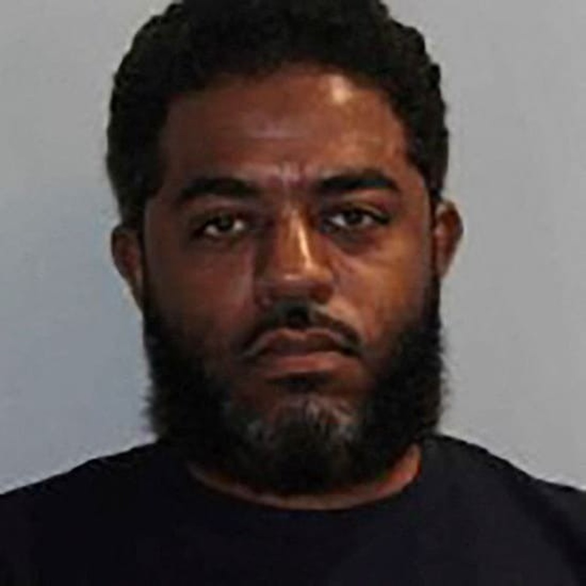 Une photo d'identification de l'auteur présumé publiée par le FBI.