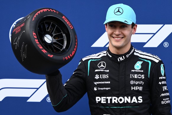 epa12800889 George Russell of Mercedes celebrates following Qualifying as part of the 2026 Australian Grand Prix at Albert Park Circuit in Melbourne, Australia, 07 March 2026. EPA/JOEL CARRETT EDITORI ...