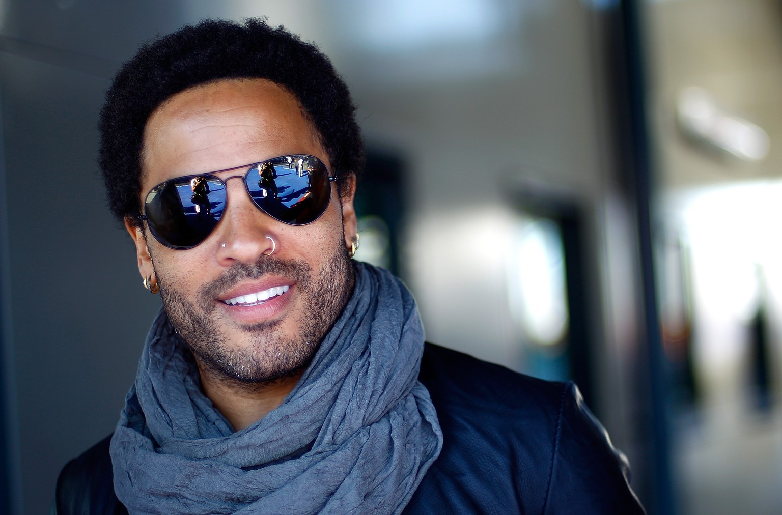 Hach. Lenny Kravitz.