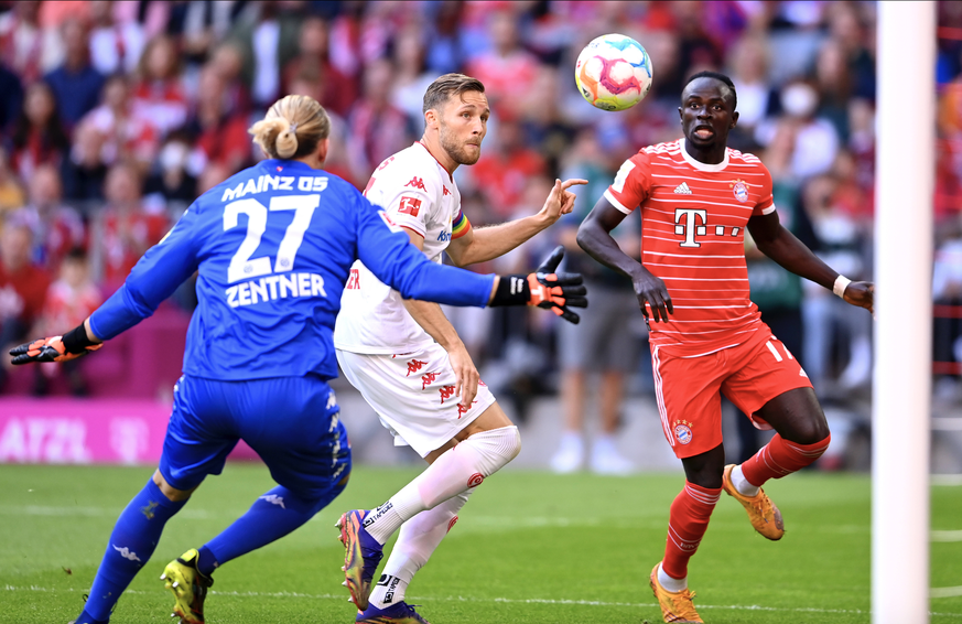 Ein Tor, zwei Vorlagen: Sadio Mané (r.) brillierte im Duell mit Silvan Widmers (m.) Mainz.