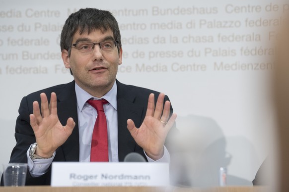 Roger Nordmann, Fraktionspraesident und Nationalrat SP/VD, waehrend der ueberparteilichen Pressekonferenz &#039;&#039;Ja zur Energiestrategie&#039;&#039;, am Freitag, 21. April 2017, in Bern. Am 21. M ...