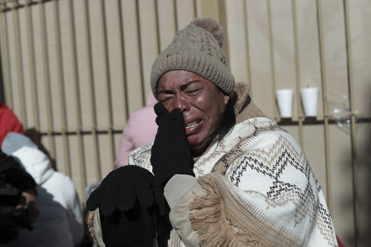 Colombian migrant Margelis Tinoco, 48, cries after her CBP One appointment was canceled at the Paso del Norte international bridge in Ciudad Juarez, Mexico, on the border with the U.S., Monday, Jan. 2 ...