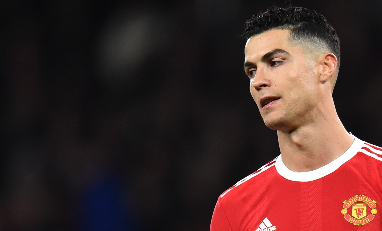 epa09827560 Manchester United&#039;s Cristiano Ronaldo reacts during the UEFA Champions League round of 16, second leg soccer match between Manchester United and Atletico Madrid in Manchester, Britain ...