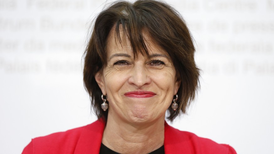 Bundesraetin Doris Leuthard spricht waehrend einer Medienkonferenz ueber den Ausbau des Nationalstrassennetzes, am Mittwoch, 17. Januar 2018 in Bern. (KEYSTONE/Peter Klaunzer)