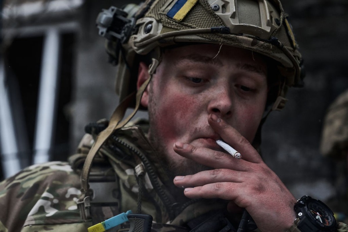 AVDIIVKA, UKRAINE - DECEMBER 7: Group portrait of a Ukrainian soldier on December 7, 2023 in Avdiivka, Ukraine. Both Ukraine and Russia have recently claimed gains in the Avdiivka, where Russia is con ...