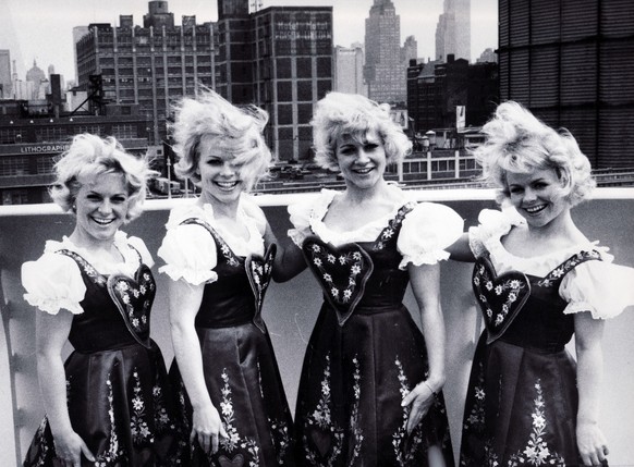 New York 1967: Damals waren Johanna 16, Hannelore 21, Rosemarie 20 und Eva19 Jahre alt.