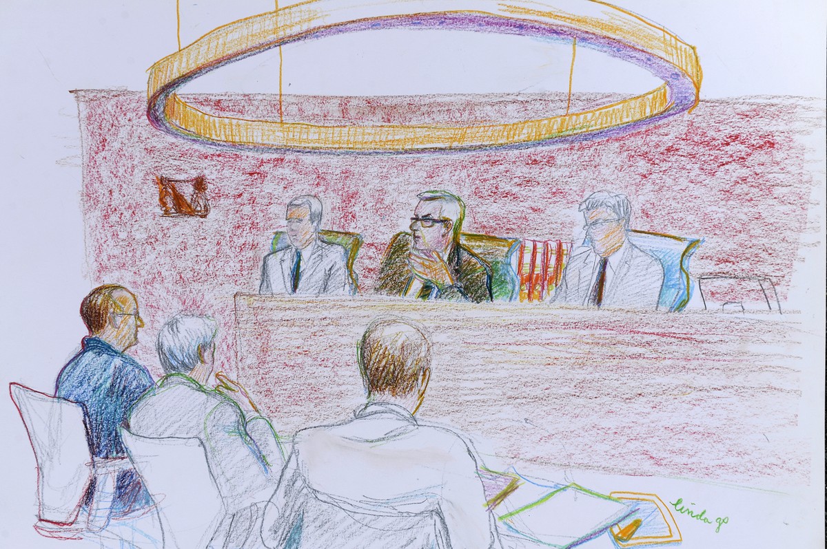 GERICHTSZEICHNUNG - Illustration des Angeklagten im Zuercher Obergericht, links aussen, am Dienstag, 24. Maerz 2015, in Zuerich. Vor dem Gericht steht ein Mann, der im Winterthurer Hotel Krone am 28.  ...