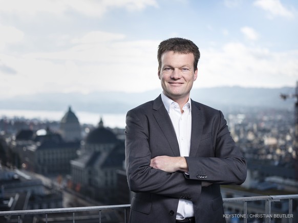 Reto Knutti, professor of climate physics at the Depatment of Environmental Systems Science of the ETH Zurich, pictured on the roof of the ETH Institute for Atmospheric and Climate Science in Zurich,  ...