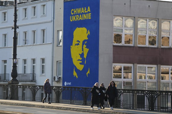 A portrait of Ukraine President Volodymyr Zelenskyy is painted on a building in Warsaw, Poland, on Saturday, March 19, 2022. (AP Photo/Czarek Sokolowski)