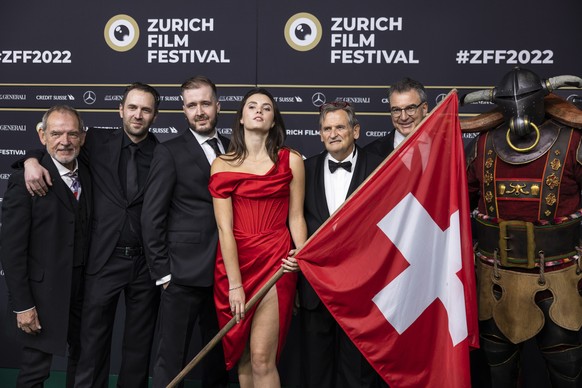 epa10216435 (L-R) British Actor David Schofield, Director Sandro Klopfstein, Director Johannes Hartmann, British Actor Alice Lucy, Swiss Actor Max Ruedlinger, ZFF Artistic Director Christian Jungen an ...