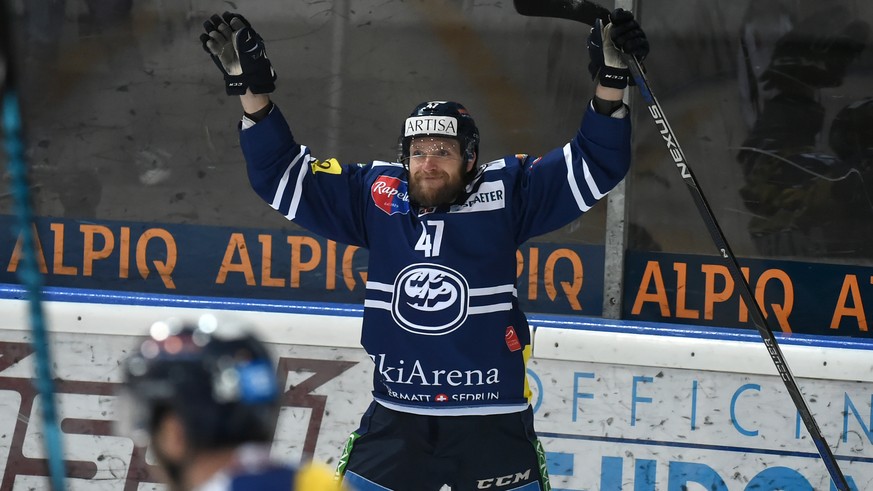 Ambri&#039;s player Mikko Maeenpaeae celebrate 5-1, during the fourth Playout final game of National League A (NLA) Swiss Championship 2016/17 between HC Ambri Piotta and Fribourg Gotteron, at the ice ...