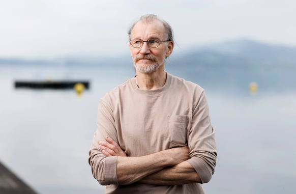Oleksii Breus lebt in der Schweiz in einer Flüchtlingsunterkunft am Zugersee.