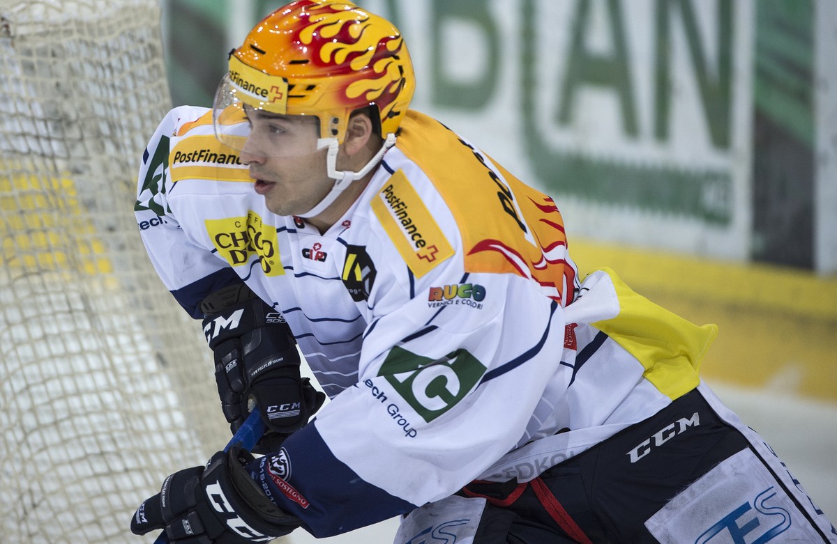 Ambris Topscorer Inti Pestoni im Eishockey Platzierungsspiel der National League A zwischen den SCL Tigers und dem HC Ambri-Piotta, am Dienstag, 8. Maerz 2016, in der Ilfishalle in Langnau. (KEYSTONE/ ...