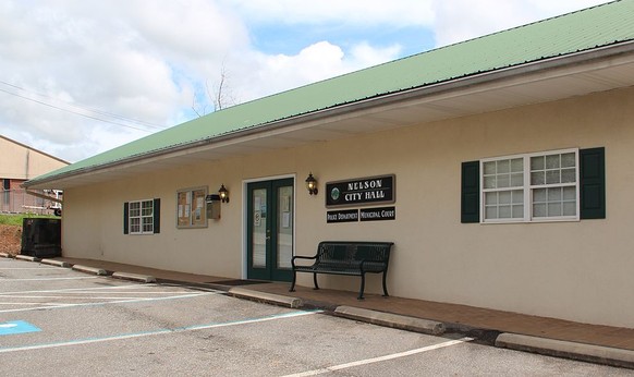 Die Nelson City Hall.