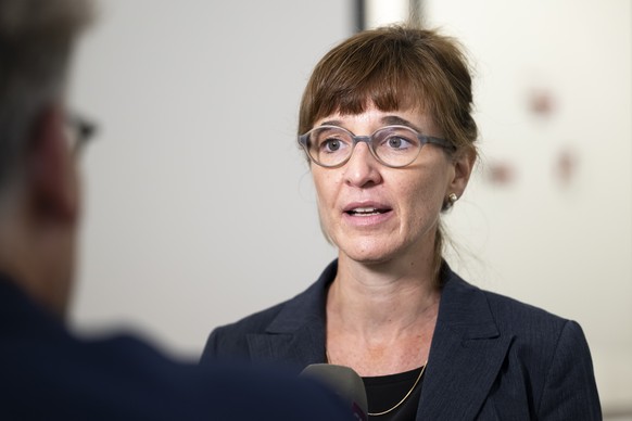 Regierungsraetin (GR) Carmelia Maissen und Prasidentin der RKGK, im Interview kurz vor einer Medienkonferenz der Regierungskonferenz der Gebirgskantone zur Abstimmung ueber die Abschaffung des Eigenmi ...