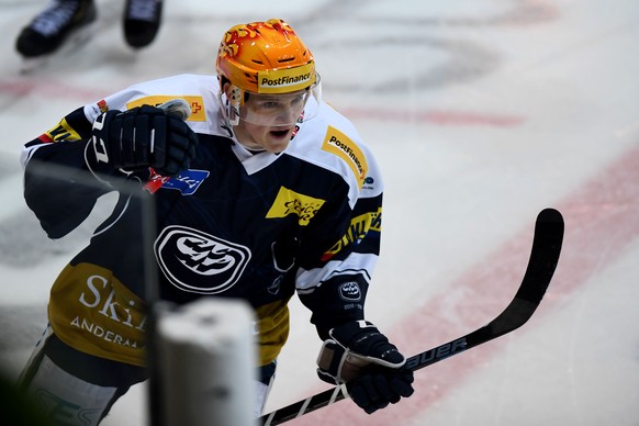 Ambri&#039;s player Dominik Kubalik celebrate the 1 - 2 goal, during the preliminary round game of National League Swiss Championship 2018/19 between HC Ambri Piotta and EHC Biel-Bienne, at the ice st ...