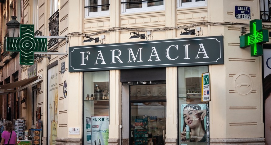 Spanische Apotheken sollten kein Vorbild für deine Weihnachtsdeko sein.