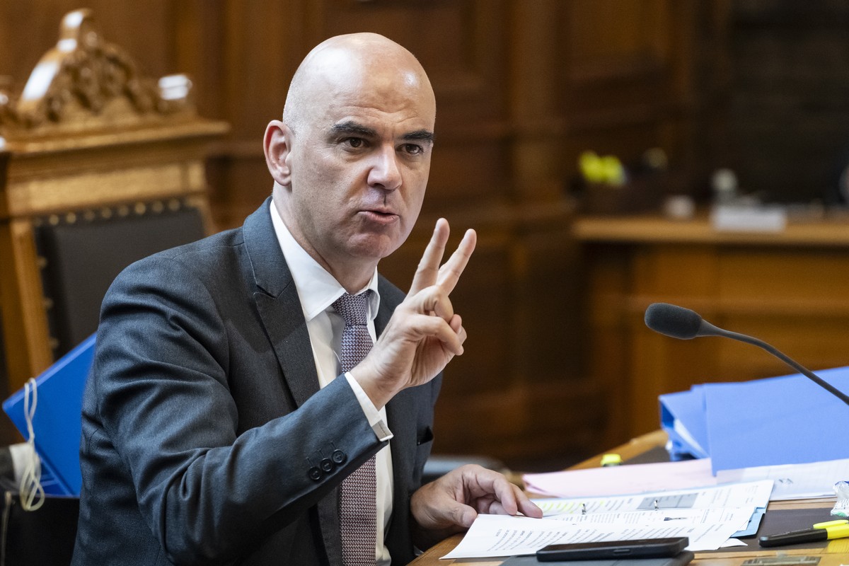 Bundespraesident Alain Berset spricht zur Kleinen Kammer an der Herbstsession der Eidgenoessischen Raete, am Mittwoch, 13. September 2023 im Staenderat in Bern. (KEYSTONE/Alessandro della Valle)