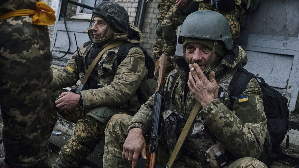 A Bakhmout, Russes et Ukrainien ont payé un lourd tribut en vies humaines.