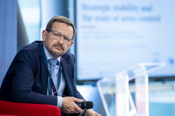 Ambassador Thomas Greminger, listen to a speech on the topic about the Strategic stability and the state of arms control, during the public discussion at the Geneva Centre for Security Policy (GCSP) i ...