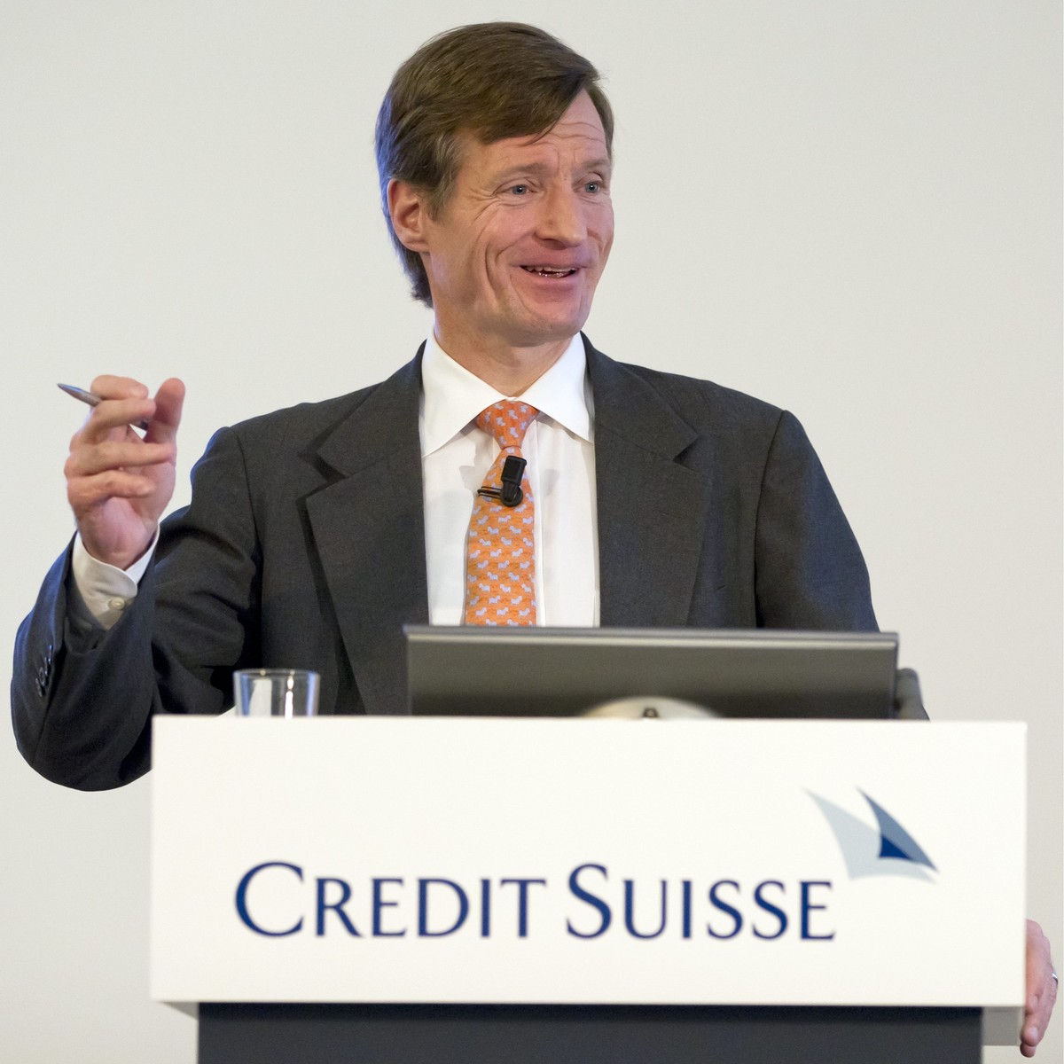 ZU DEN MELDUNGEN ZUM LOHN VON CS-CHEF BRADY DOUGAN, STELLEN WIR IHNEN AM DONNERSTAG, 3. APRIL 2014, FOLGENDES ARCHIVBILD ZUR VERFUEGUNG – Brady W. Dougan, CEO of Swiss Bank Credit Suisse speaks during ...