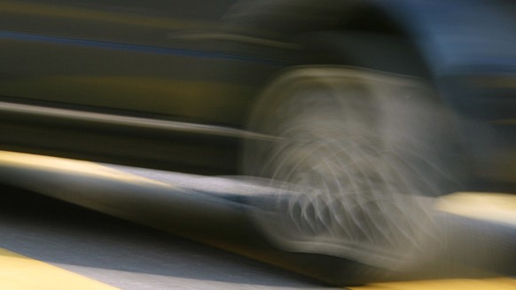 Der Polizei gelang ein Schlag gegen Raser in der Ostschweiz und im Kanton Zürich. (Symbolbild)
