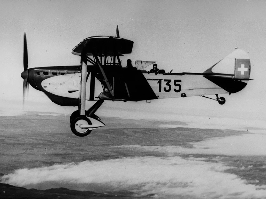 Ein Flugzeug C-35 im Einsatz, 1938.
http://doi.org/10.3932/ethz-a-000031955