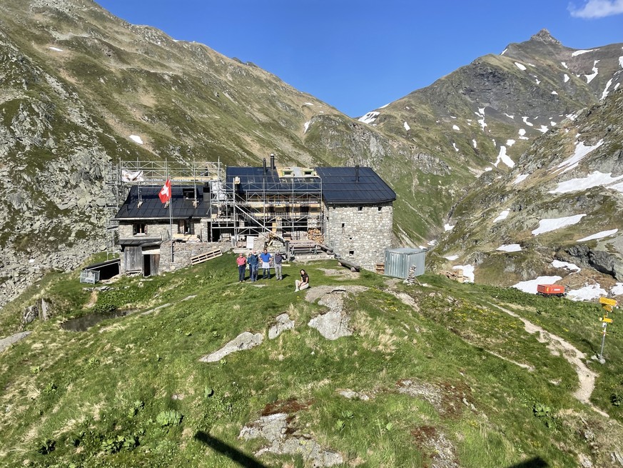 SAC Hütten Umbauten Renovationen 2026 Wiedereröffnung Rauszeit Terrihütte Camona da Terri Gion A Caminada