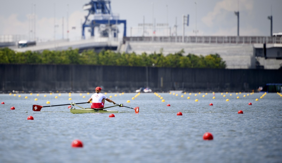epa09359051 Swiss rower Jeannine Gmelin competes in the women's rowing single sculls heat at the 2020 Tokyo Summer Olympics in Tokyo, Japan, 23 July 2021. EPA/LAURENT GILLIERON EDITORIAL USE ONLY