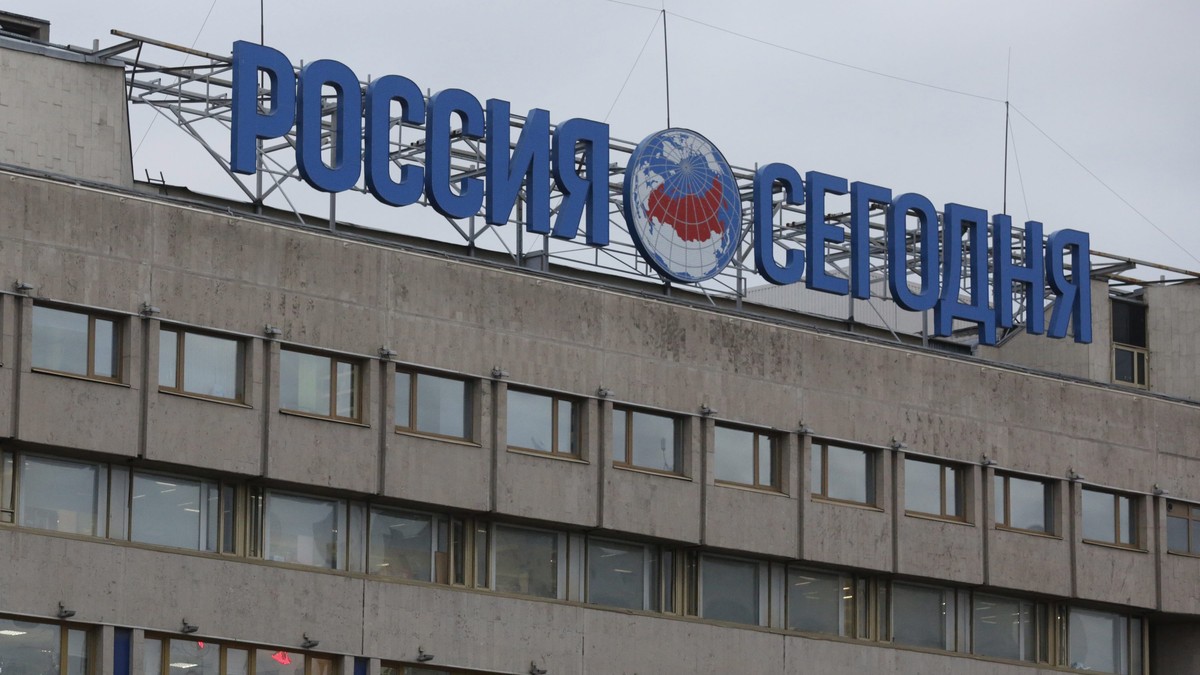 epa05588935 General view of the building of the Russian international news agency Rossiya Segodnya (Russia Today) housing the Russia Today TV news channel in Moscow, Russia, 17 October 2016. The NatWe ...