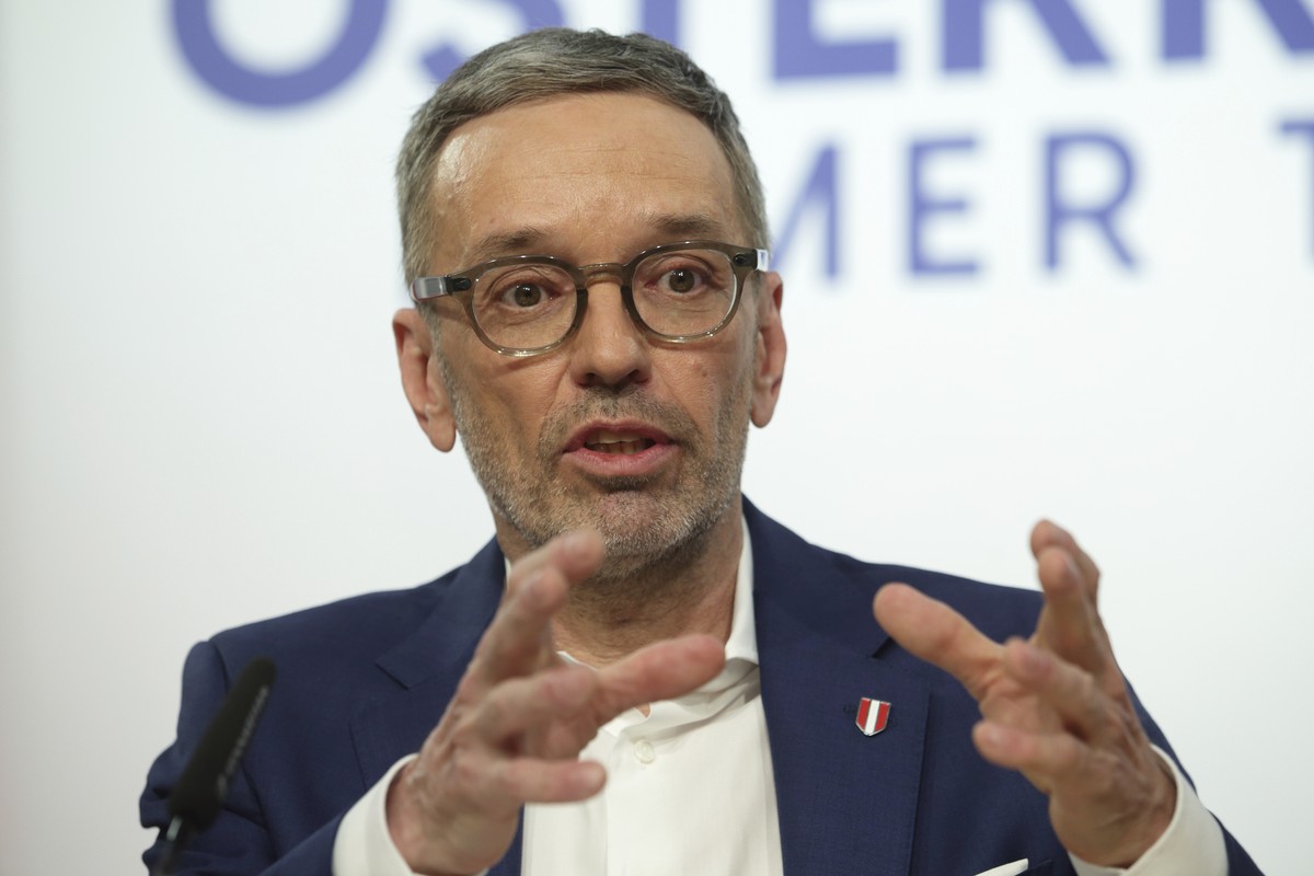 The leader of Austria's Freedom Party FPOe, Herbert Kickl, addresses a news conference in Vienna, Austria, Wednesday, Feb. 12, 2025. (AP Photo/Heinz-Peter Bader)