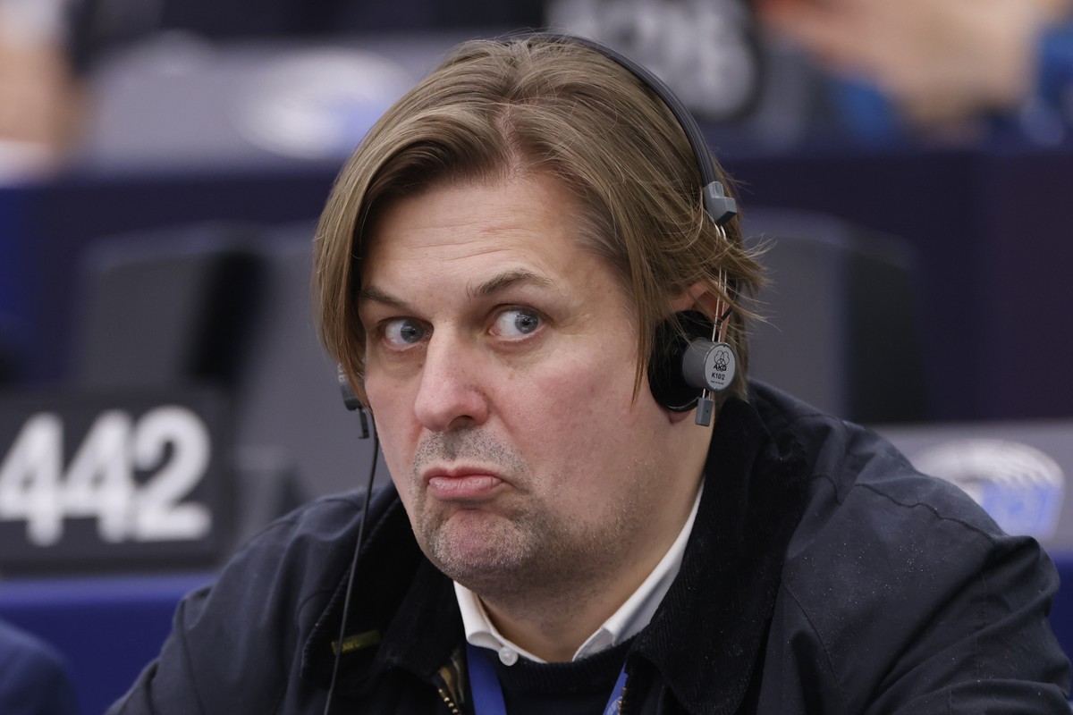 FILE -Germany's Maximilian Krah, of the German far-right Alternative for Germany party, grimaces during a session at the European Parliament in Strasbourg, France, Tuesday, April 23, 2024. German ...