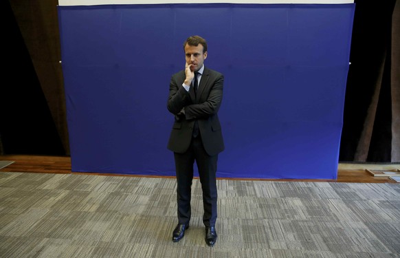 French Economy Minister Emmanuel Macron attends a news conference to update lawmakers and the public on his 2015 deregulation bill in Paris, France, June 14, 2016. REUTERS/Philippe Wojazer/File Photo