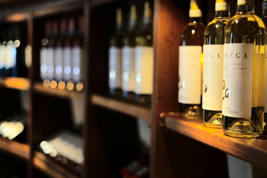 Die Schweiz hat ihren Weinmarkt vor 2001 geöffnet, auf Druck der Welthandelsorganisation (WTO).