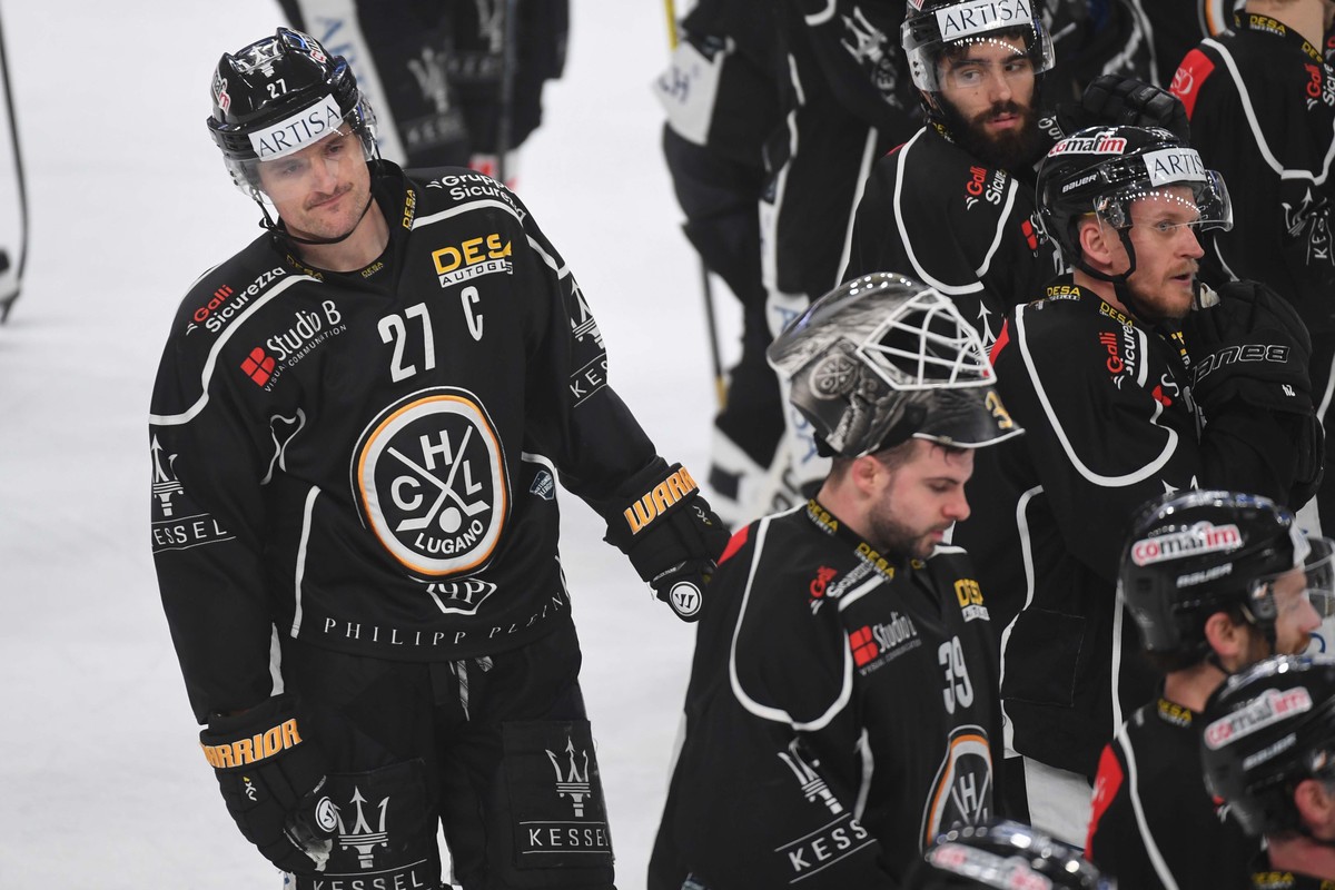 Lugano's player Alessandro Chiesa after the preliminary round game of National League A (NLA) Swiss Championship 2019/20 between HC Lugano and HC Ginevra Servette at the ice stadium Corner Arena  ...