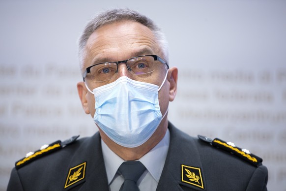 Divisionaer Thomas Kaiser, Chef Logistikbasis der Armee LBA, spricht waehrend einer Medienkonferenz zum Thema Armeeapotheke im Einsatz waehrend der Coronavirus Pandemie, am Donnerstag, 11. Februar 202 ...